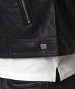 12P014-P19D030-5.jpg